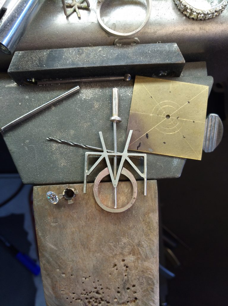 Werkzeug für Symetrie beim Fassung feilen